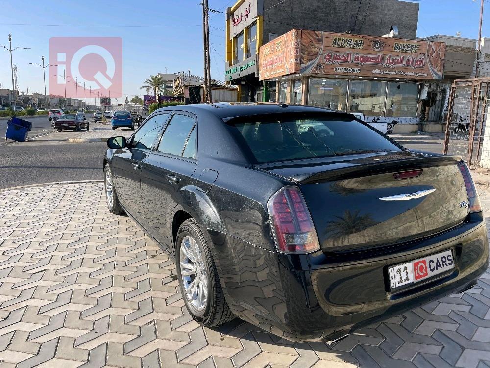 كرايسلر 300